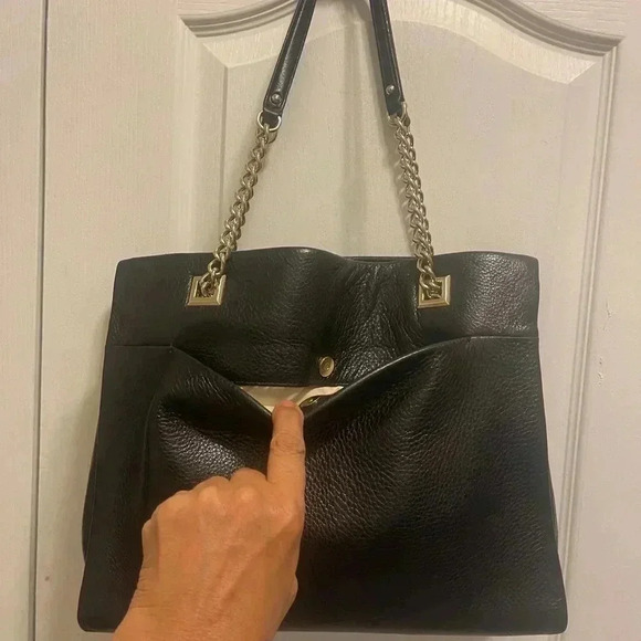 Kate Spade New York Leather
Shoulder Bag Black in good conditions - Picture 9 of 16